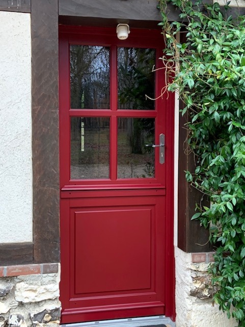 Porte d’entrée en bois exotique sur mesure à Fontaine-Bellenger (27)